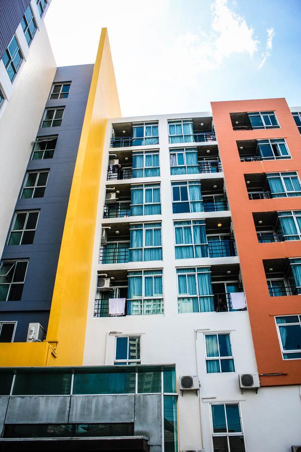 Bansabai Sabaidee Service Apartment Bangkok Buitenkant foto