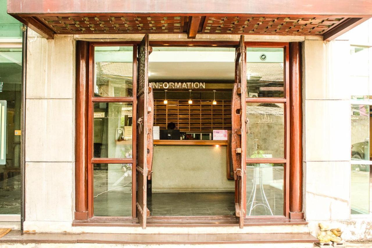 Bansabai Sabaidee Service Apartment Bangkok Buitenkant foto