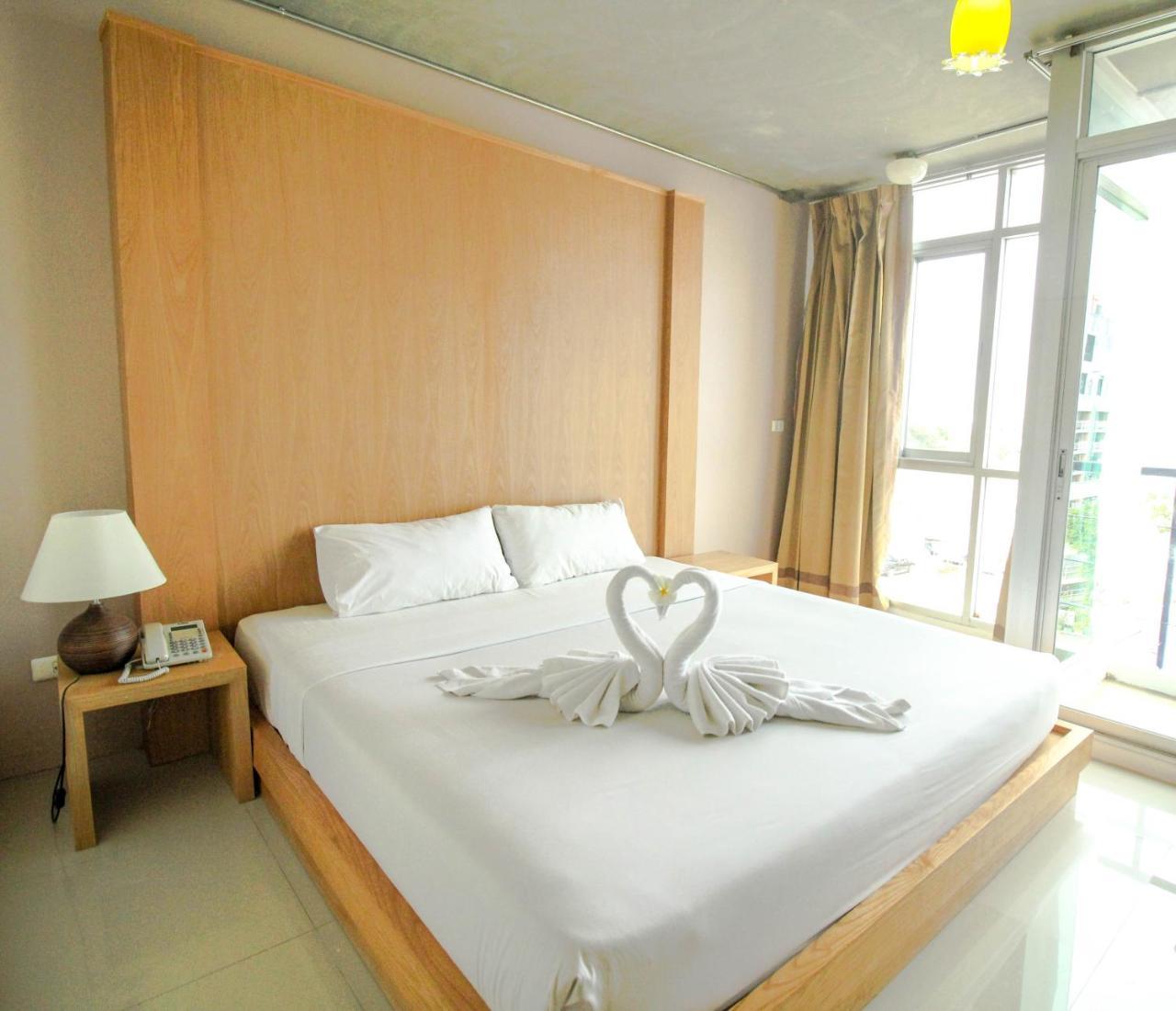 Bansabai Sabaidee Service Apartment Bangkok Buitenkant foto