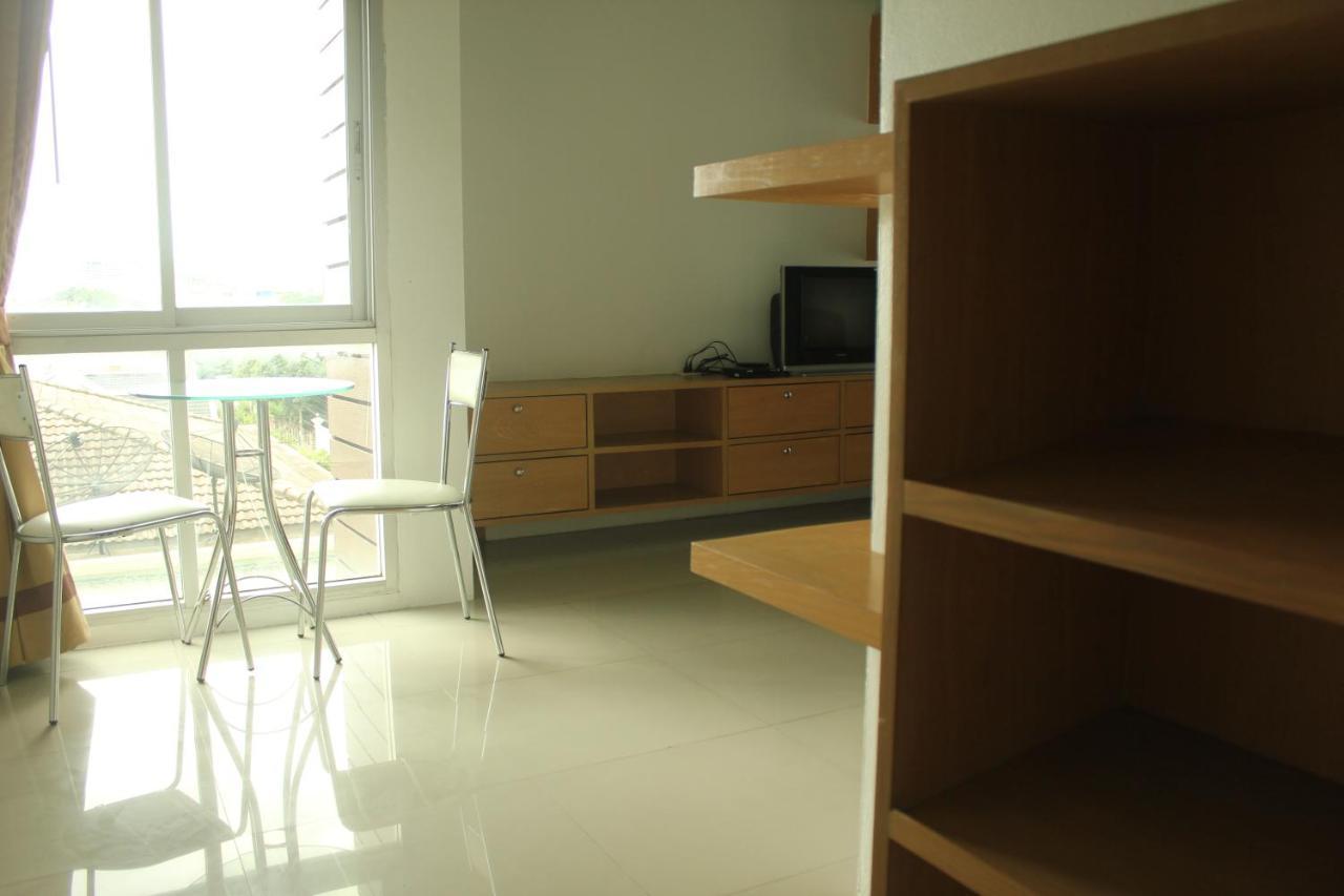 Bansabai Sabaidee Service Apartment Bangkok Buitenkant foto